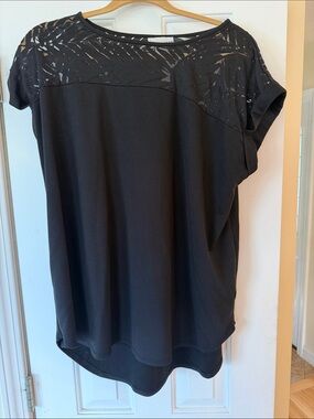 Ava & Viv Black Short Sleeve Tee with Mesh Detail 1X